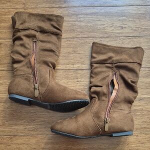 Girls Brown Suede Boots with Side  Zipper